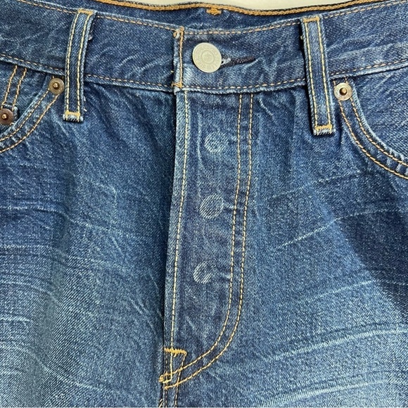 Levi's 501 Jean Shorts Side Slit Raw Hem Size 30 - Picture 4 of 14